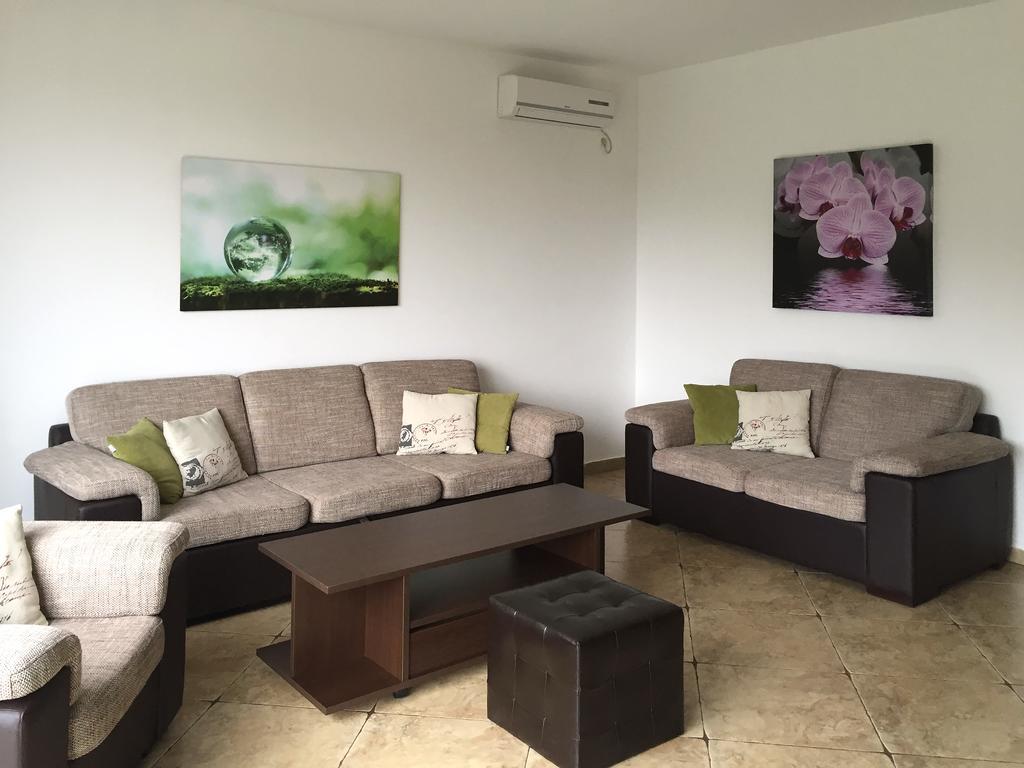 Villa Flora Опатия Екстериор снимка